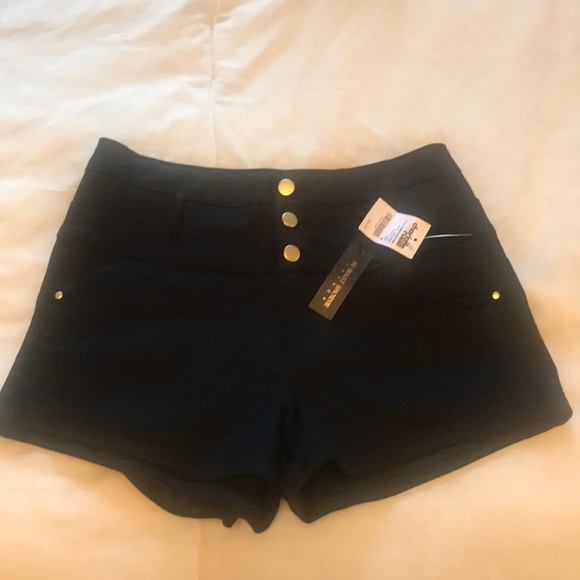 refuge Pants - ❤️Refuge High Waisted Black Shortie Shorts